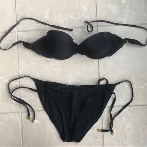 Black bikini set